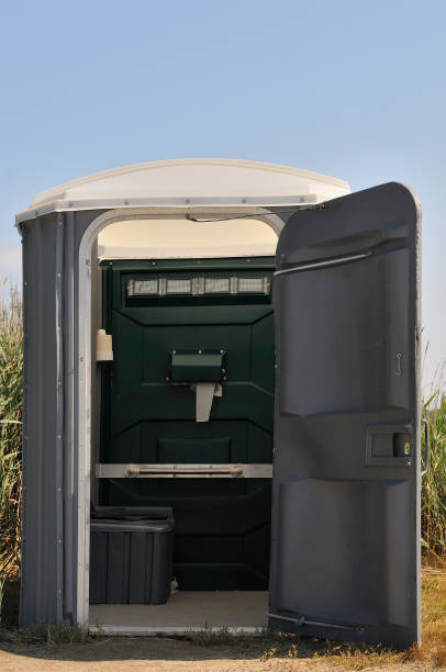 Portable restroom solutions in Tara Hills, CA